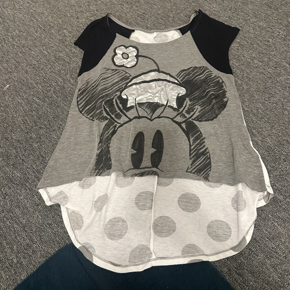 Disney Boutique Minnie Mouse high-low graphic tee Size S
